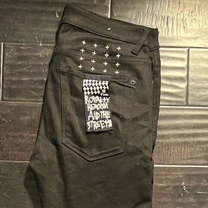 Ksubi
Van Winkle Ace Black Slice
Black jeans
33x32 Denim